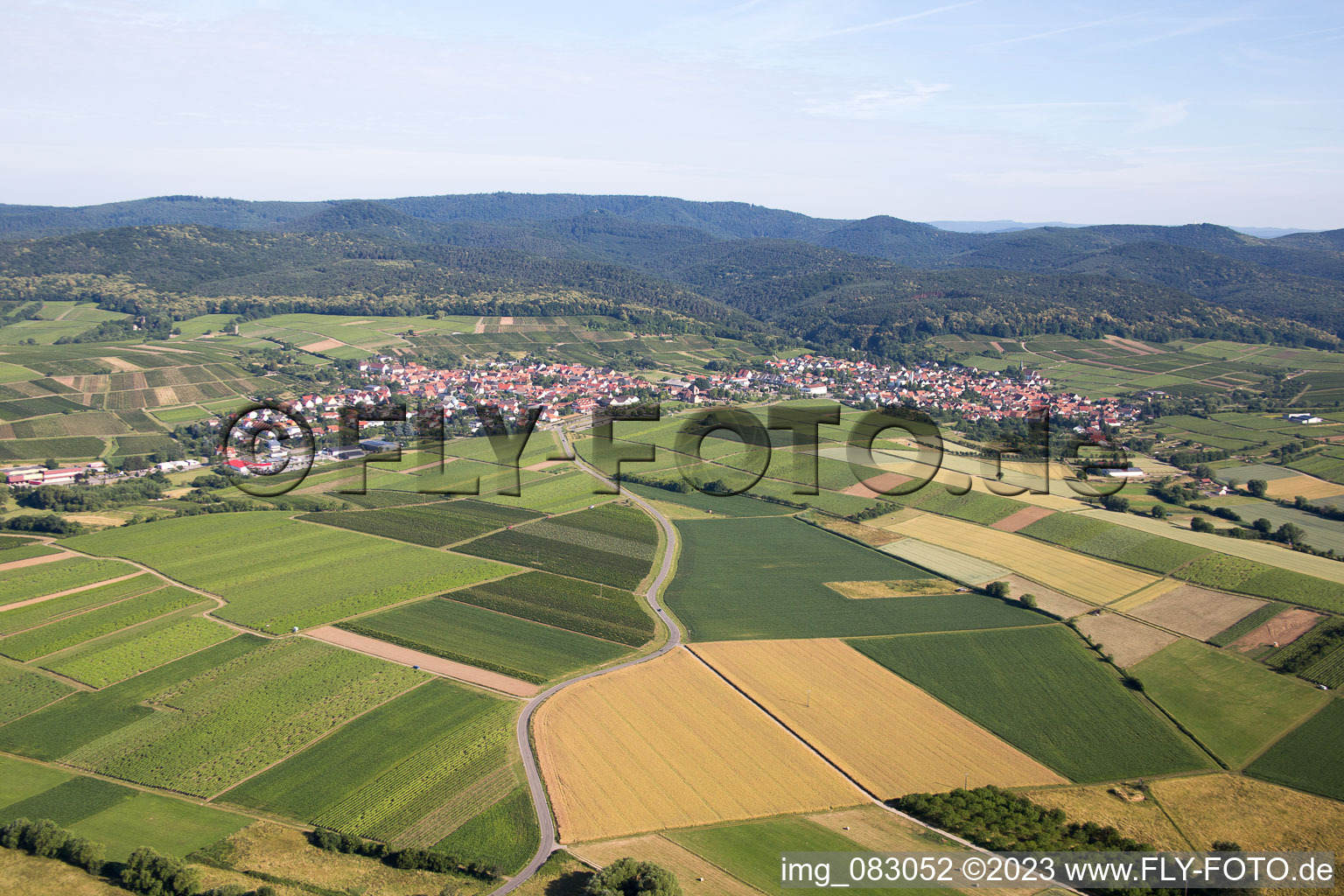 Vue oblique de Quartier Schweigen in Schweigen-Rechtenbach dans le département Rhénanie-Palatinat, Allemagne