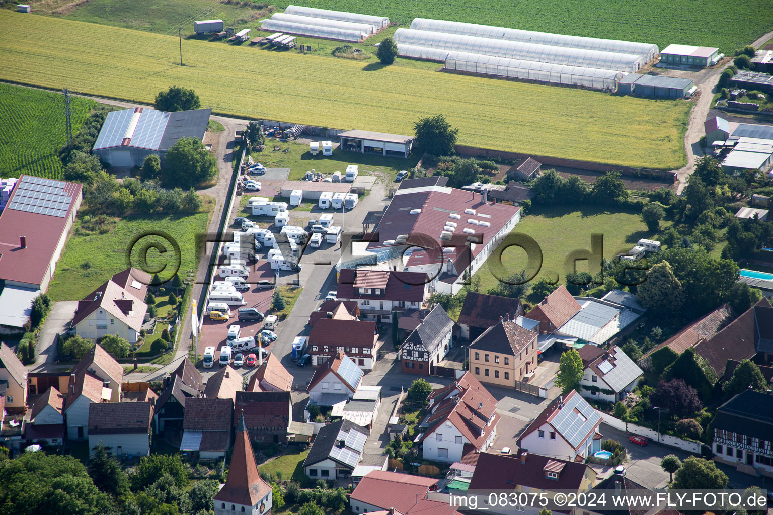 Minfeld dans le département Rhénanie-Palatinat, Allemagne vue d'en haut