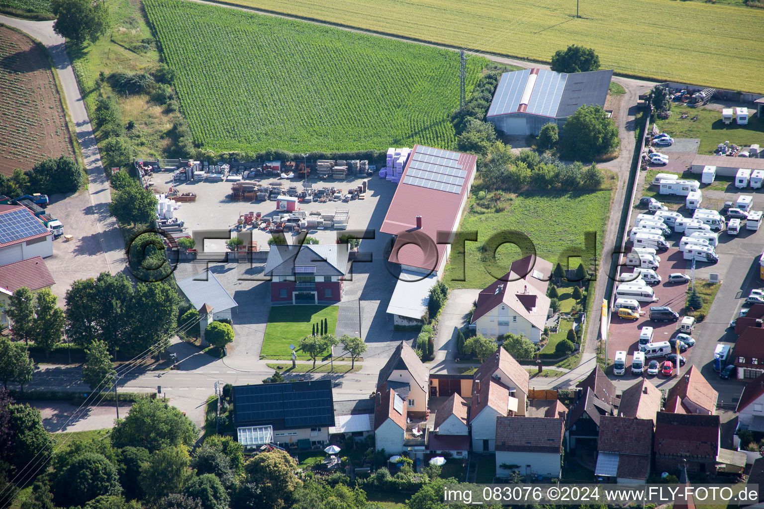 Minfeld dans le département Rhénanie-Palatinat, Allemagne depuis l'avion