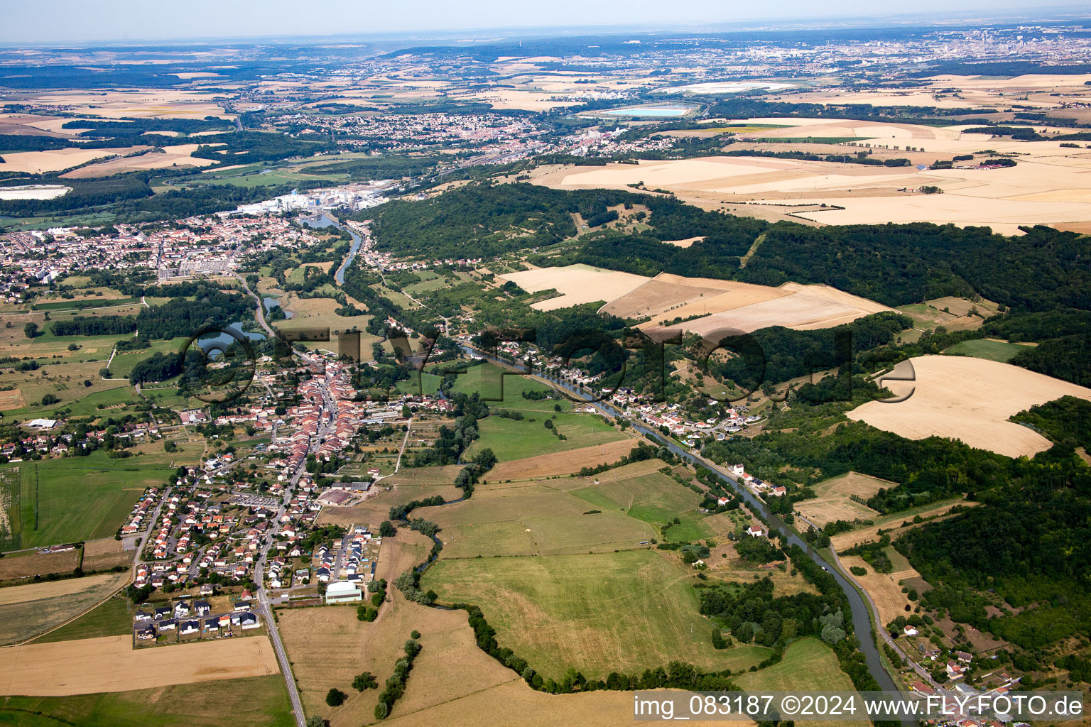 Vue aérienne de Sommerviller dans le département Meurthe et Moselle, France