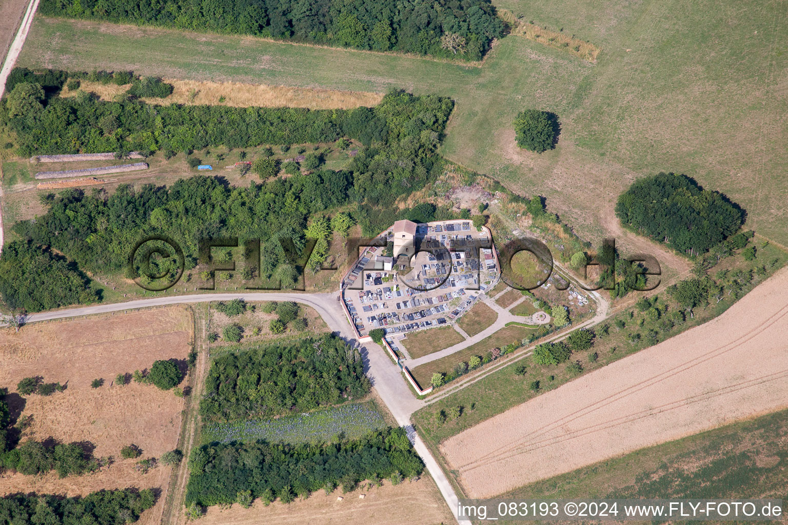 Vue aérienne de Haraucourt dans le département Meurthe et Moselle, France