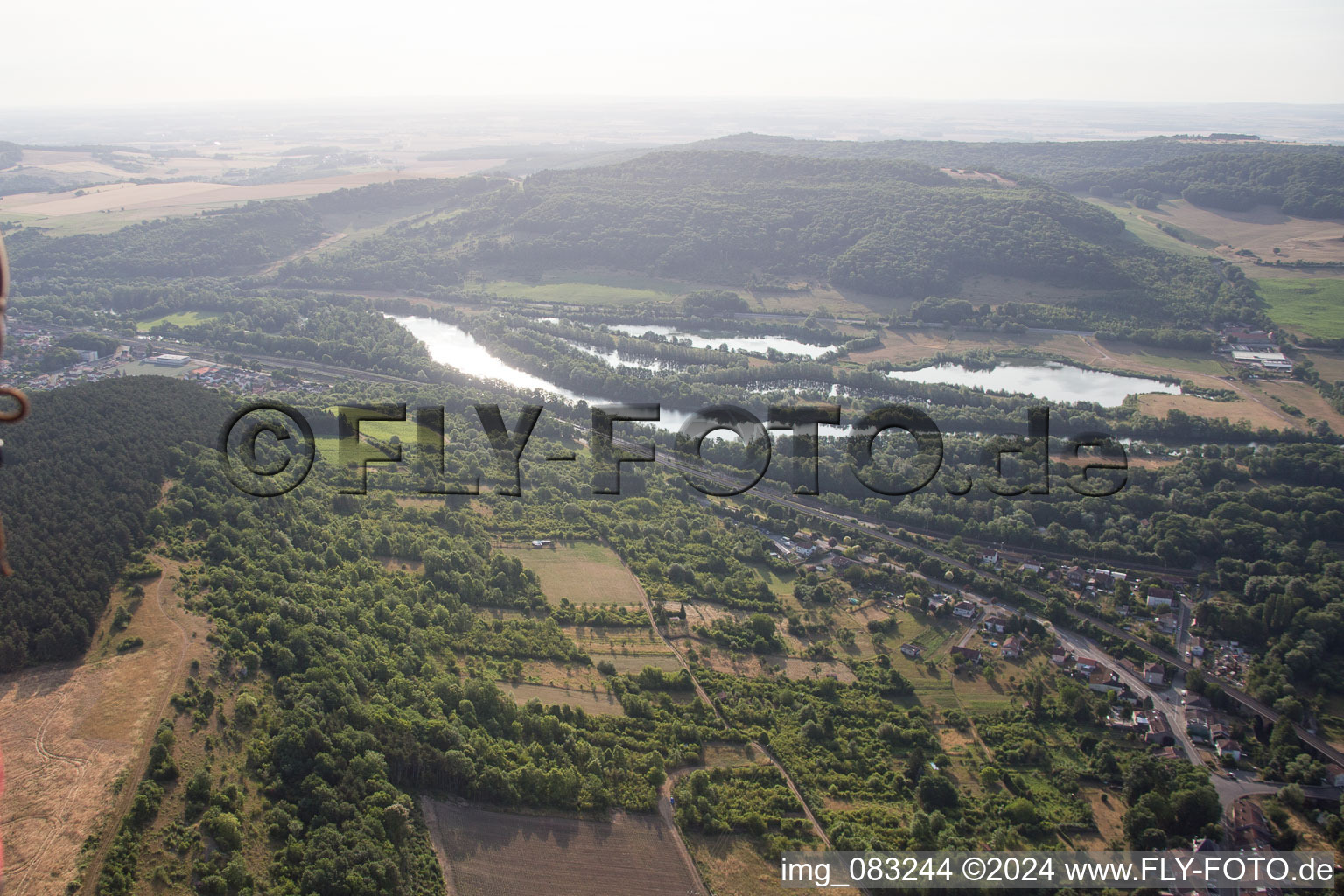 Photographie aérienne de Arnaville dans le département Meurthe et Moselle, France