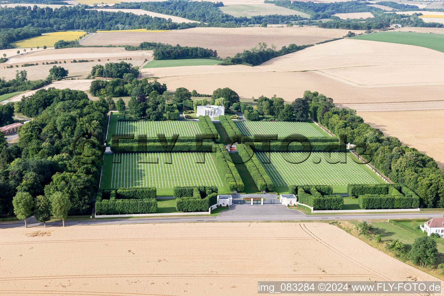 Photographie aérienne de Cimetière militaire américain de Saint Mihiel à Thiaucourt-Regnieville à Thiaucourt-Regniéville dans le département Meurthe et Moselle, France