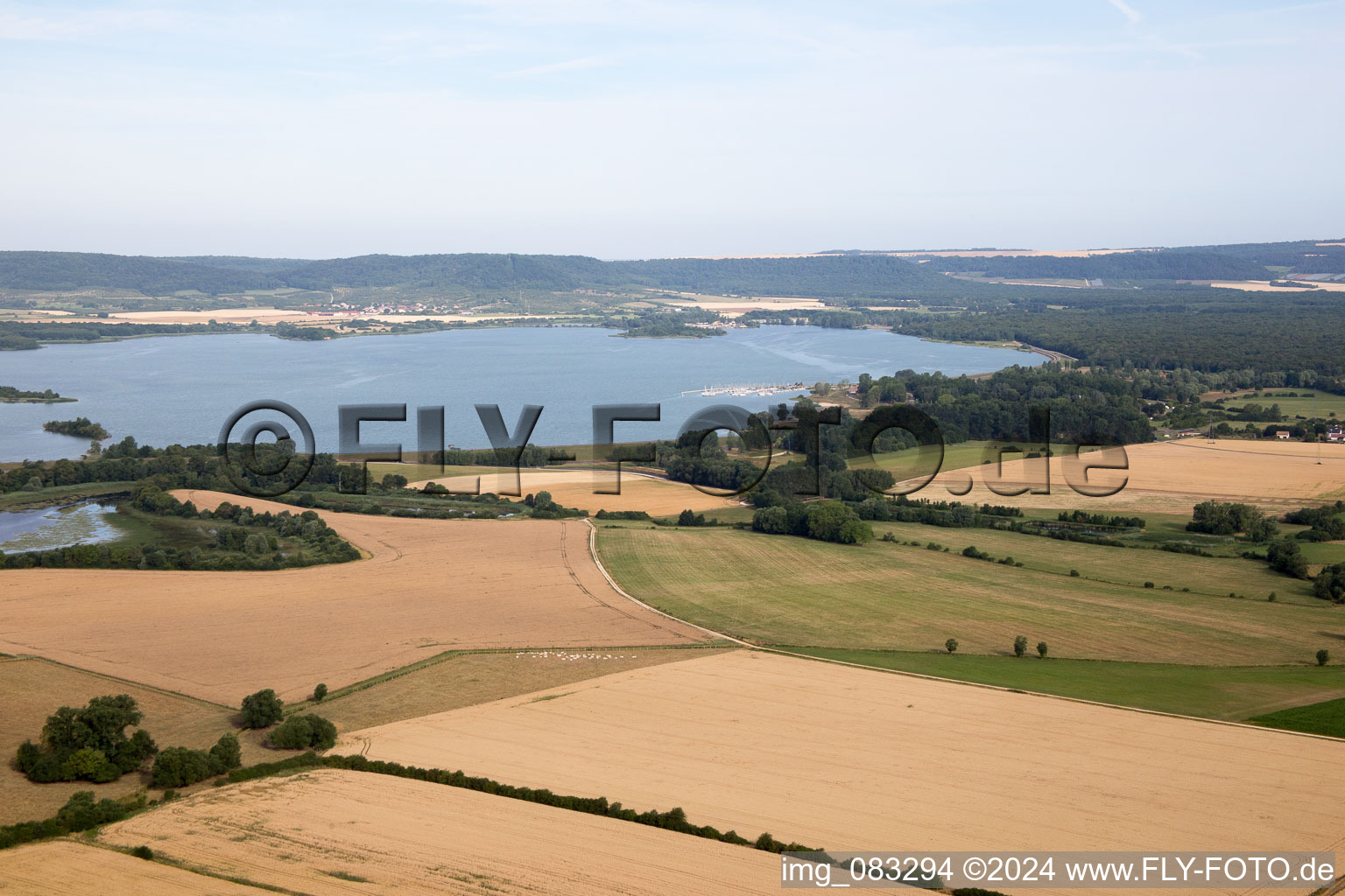 Vue aérienne de Lac Madine à Essey-et-Maizerais dans le département Meurthe et Moselle, France