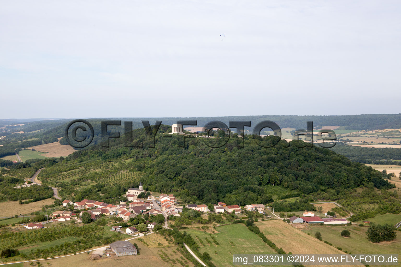 Vue aérienne de Mémorial de guerre américain à Montsec dans le département Meuse, France