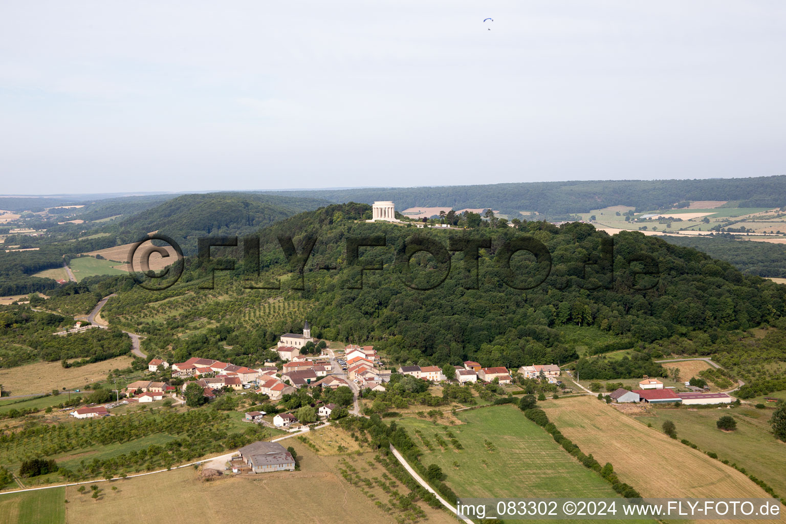 Vue aérienne de Mémorial de guerre américain à Montsec dans le département Meuse, France