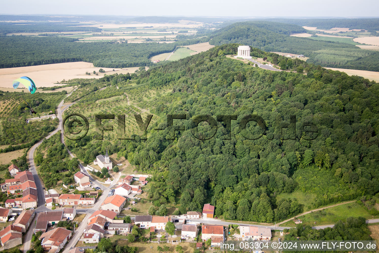 Vue oblique de Mémorial de guerre américain à Montsec dans le département Meuse, France