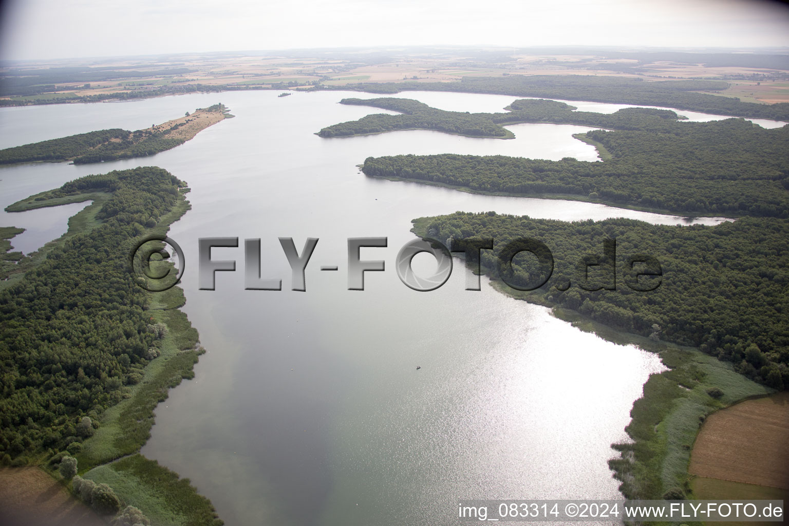 Vue aérienne de Lac Madine à Buxières-sous-les-Côtes dans le département Meuse, France