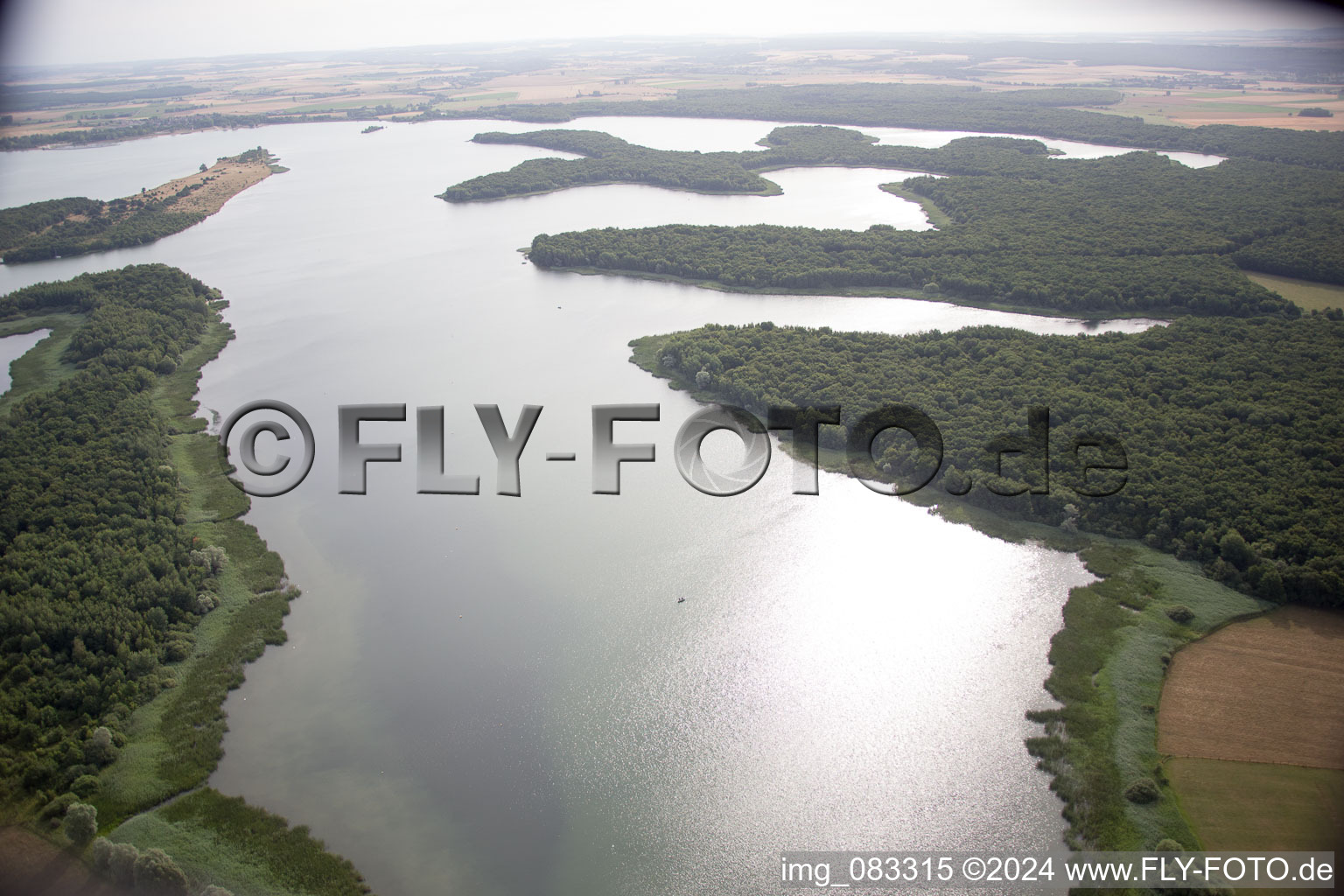 Vue aérienne de Lac Madine à Buxières-sous-les-Côtes dans le département Meuse, France