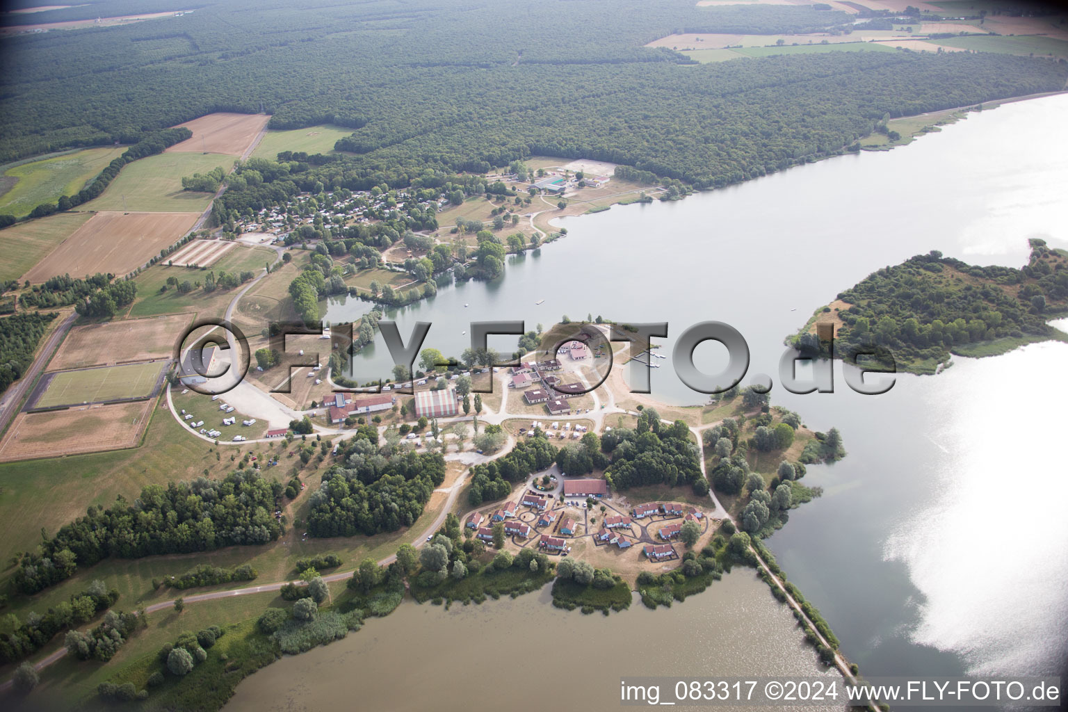 Vue aérienne de Heudicourt-sous-les-Côtes dans le département Meuse, France