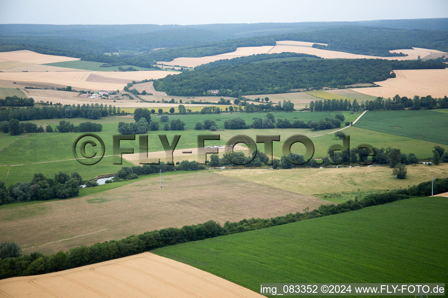 Vue aérienne de Woimbey dans le département Meuse, France