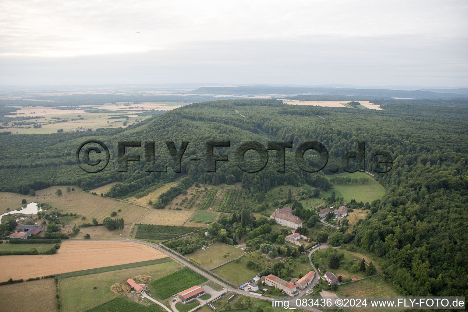 Vue aérienne de Geville dans le département Meuse, France