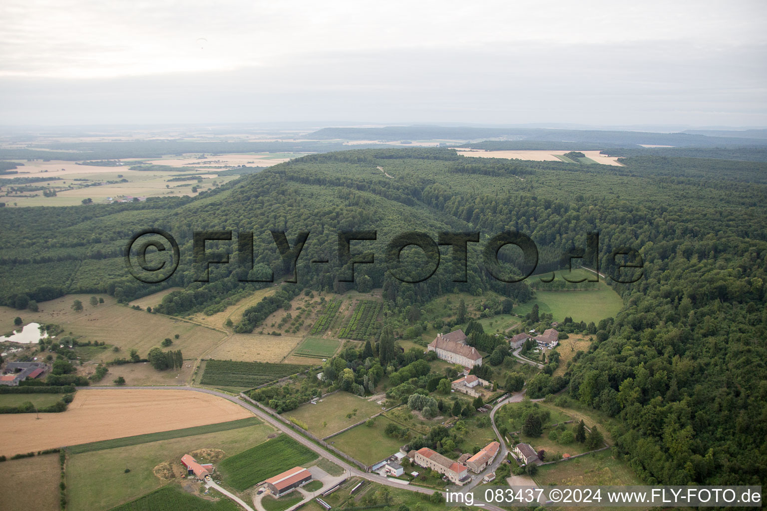 Photographie aérienne de Geville dans le département Meuse, France