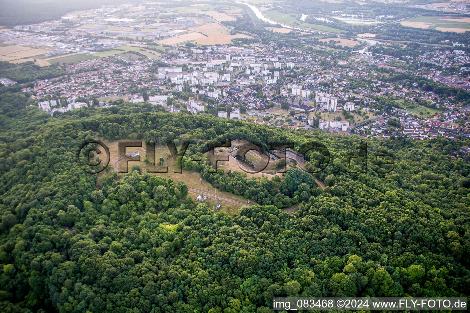 Vue aérienne de Bunker/Fort N de Toul à Toul dans le département Meurthe et Moselle, France