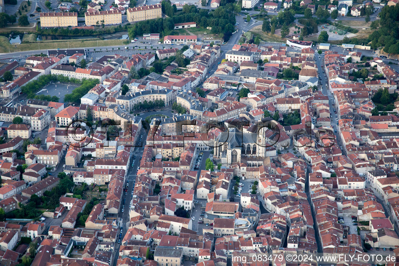 Toul dans le département Meurthe et Moselle, France vue d'en haut