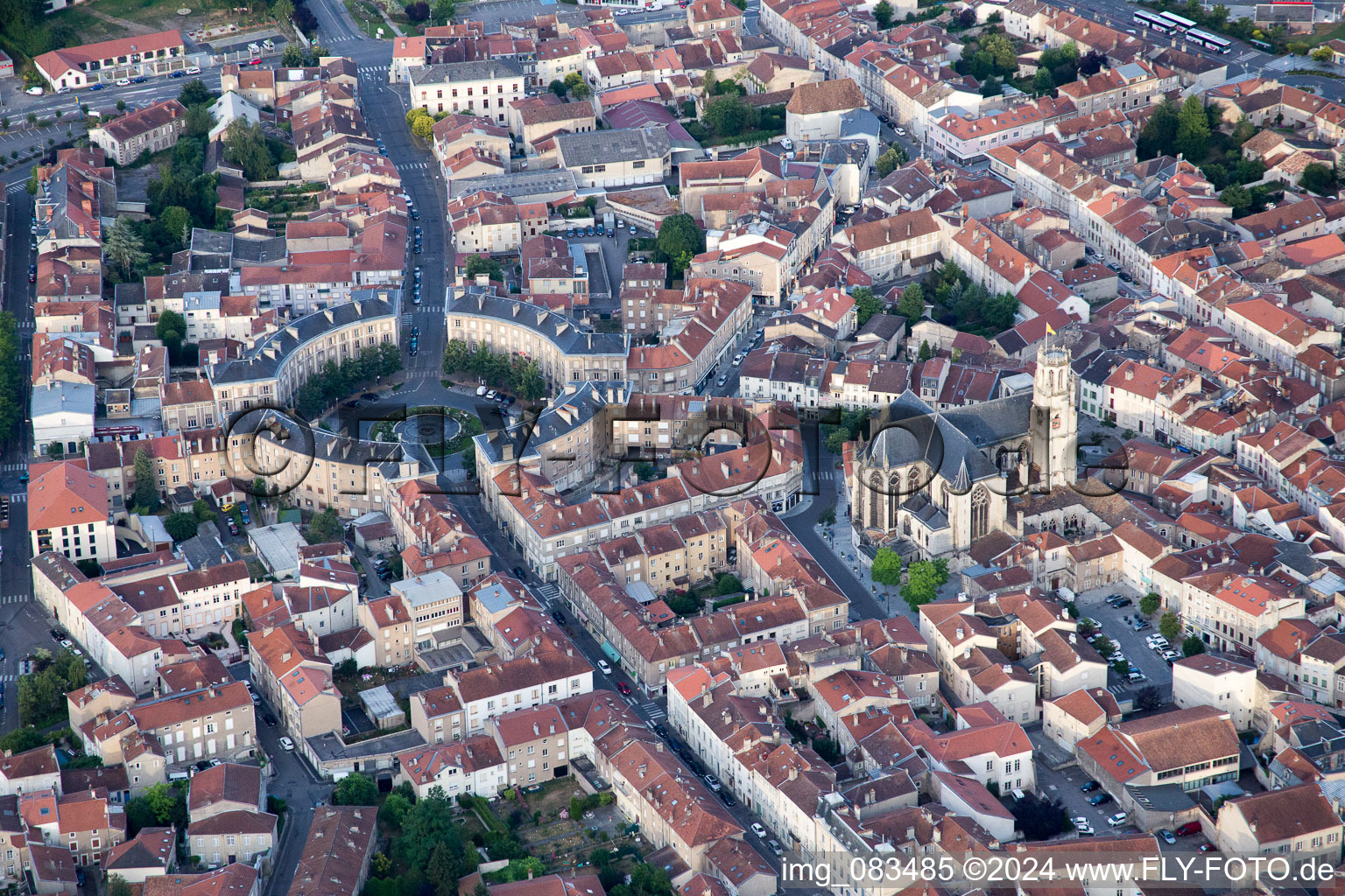 Toul dans le département Meurthe et Moselle, France vue du ciel