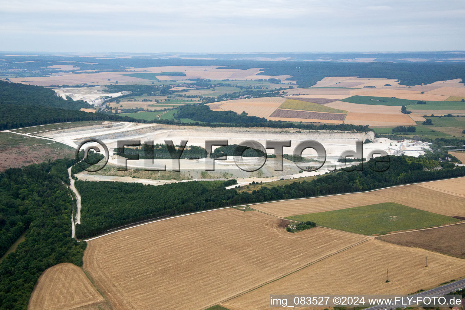 Vue aérienne de Pagny-sur-Meuse dans le département Meuse, France