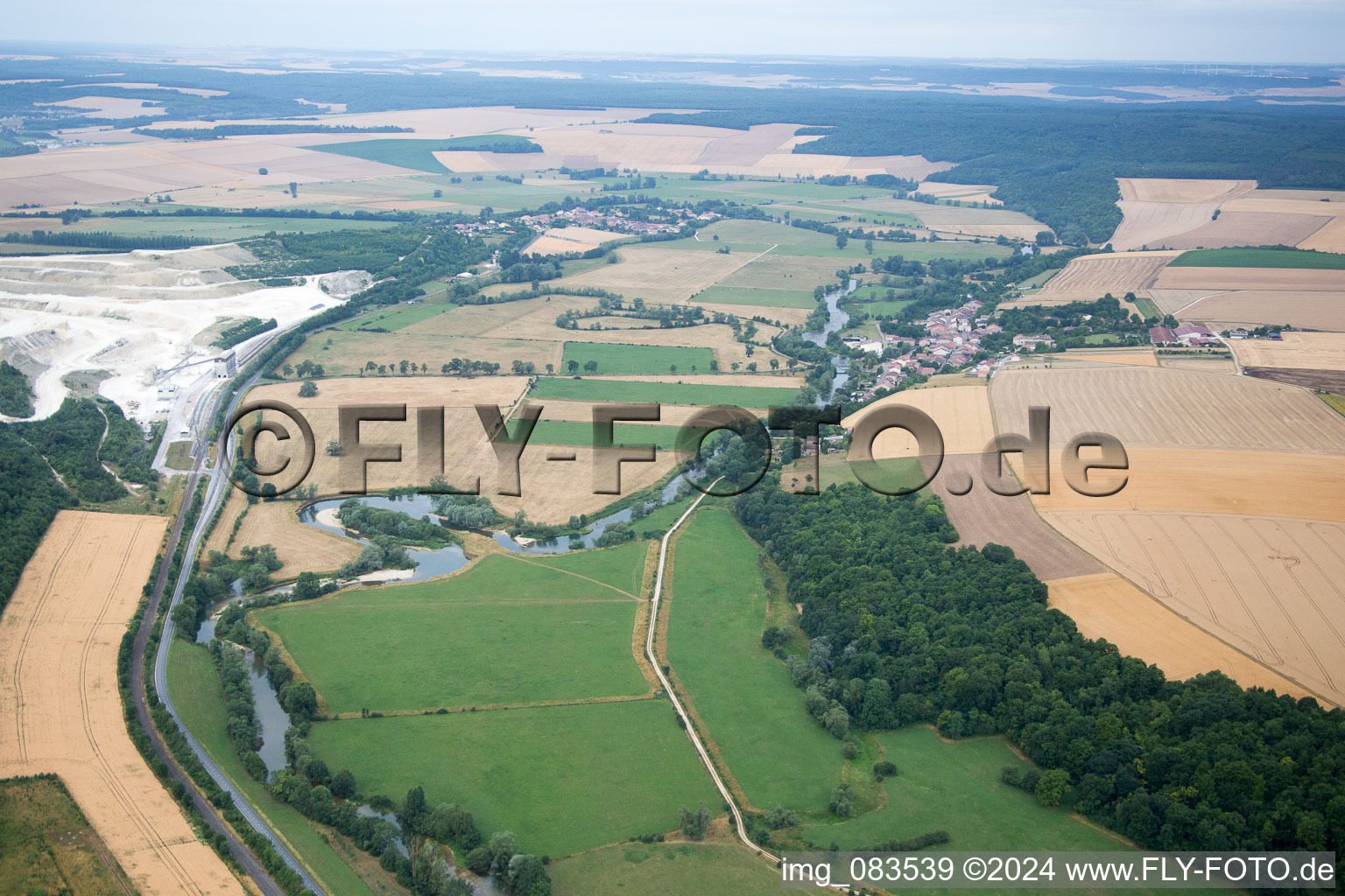 Pagny-sur-Meuse dans le département Meuse, France hors des airs