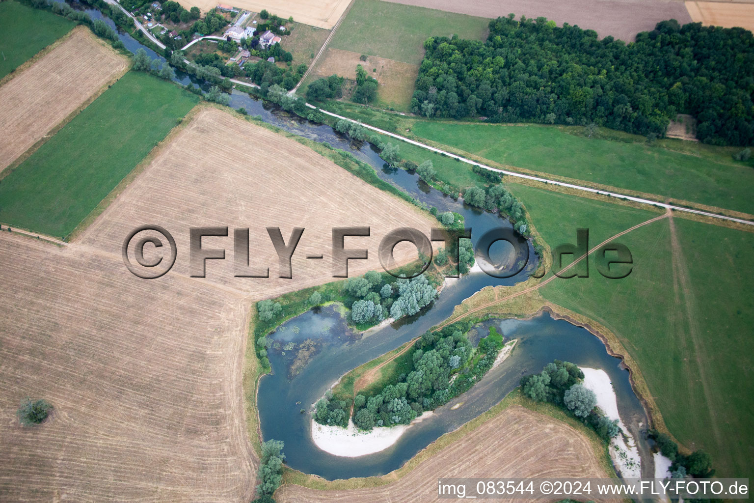 Photographie aérienne de Ourches-sur-Meuse dans le département Meuse, France