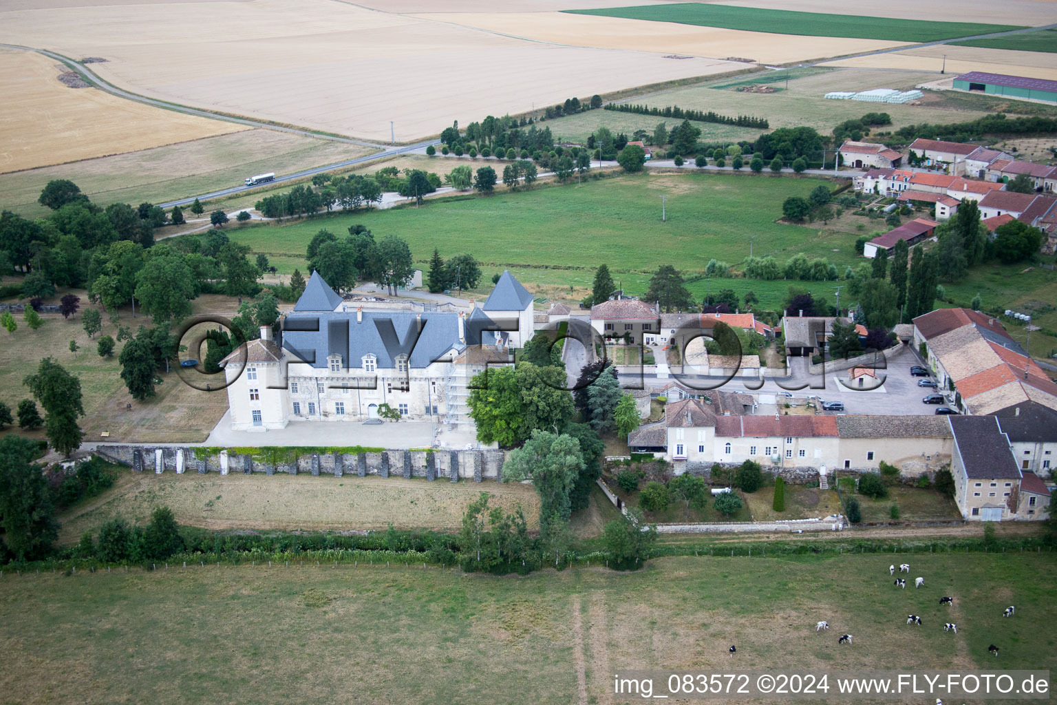 Photographie aérienne de Montbras à Taillancourt dans le département Meuse, France