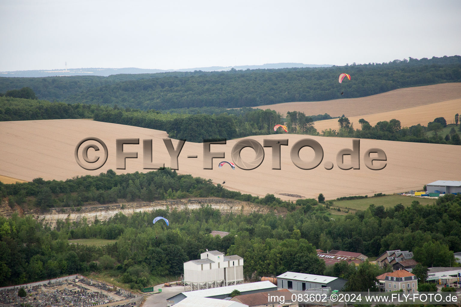 Vaucouleurs dans le département Meuse, France depuis l'avion