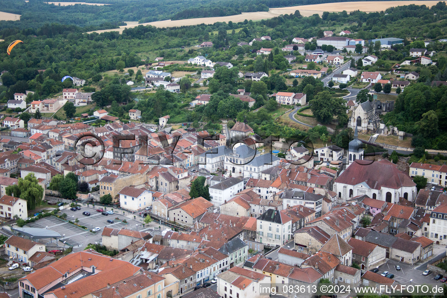 Vaucouleurs dans le département Meuse, France d'en haut