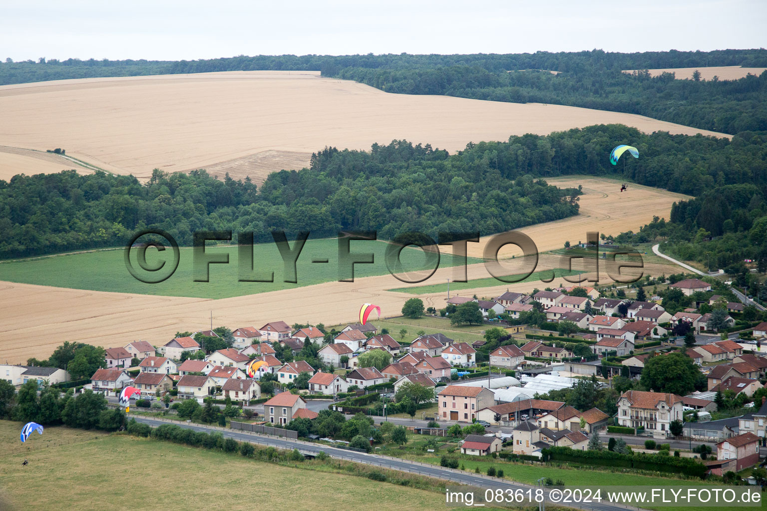 Vaucouleurs dans le département Meuse, France vue du ciel