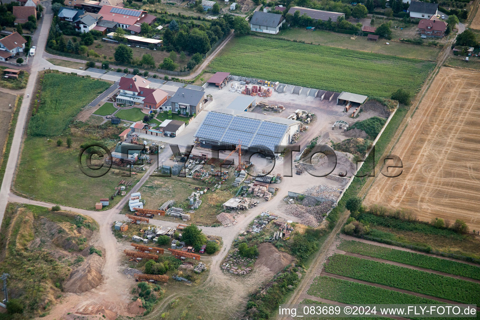 Vue oblique de Knittelsheim dans le département Rhénanie-Palatinat, Allemagne