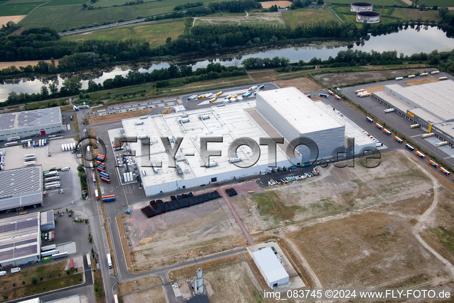 Zone industrielle d'Oberwald à Wörth am Rhein dans le département Rhénanie-Palatinat, Allemagne d'en haut