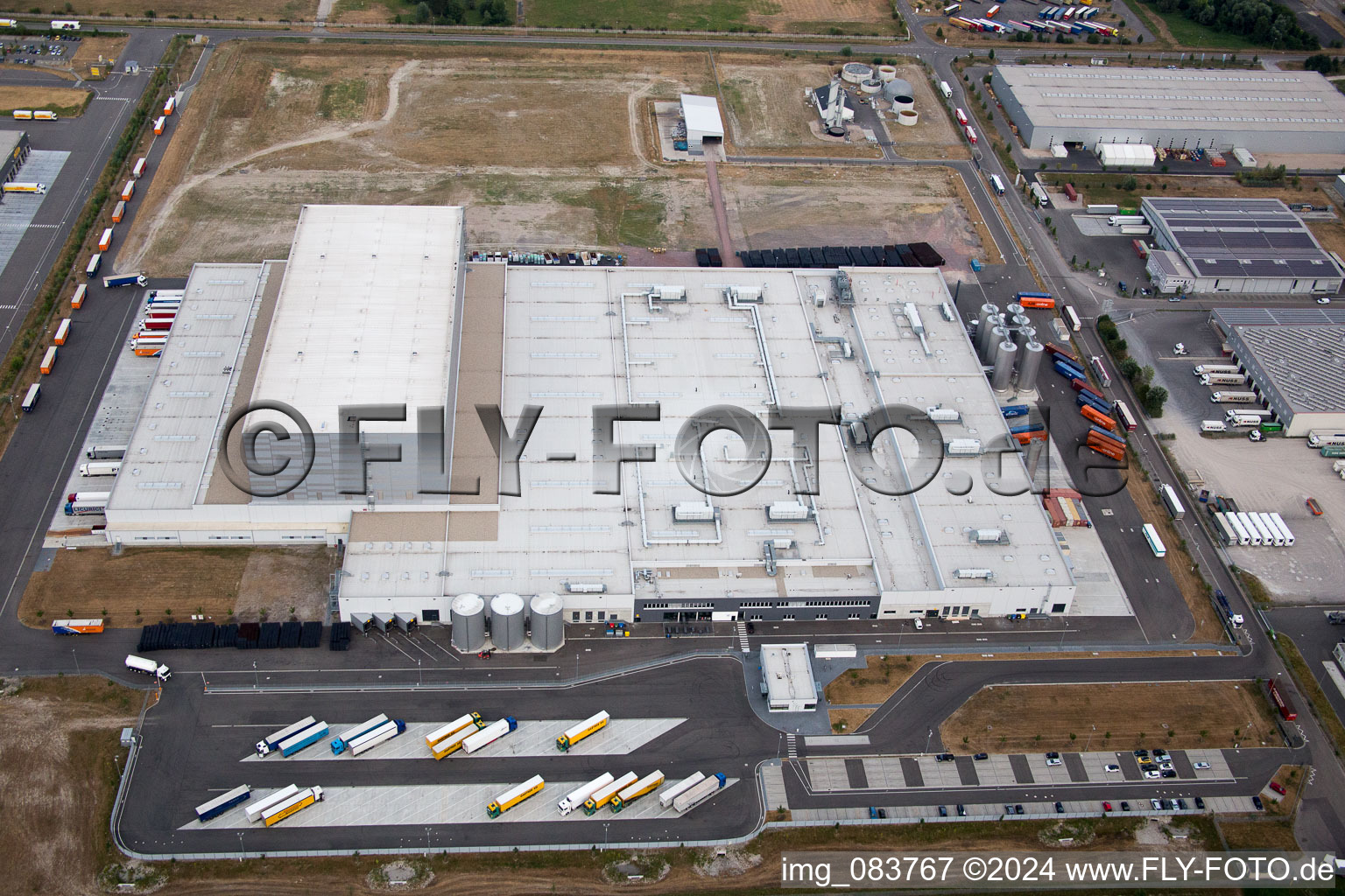 Zone industrielle d'Oberwald à Wörth am Rhein dans le département Rhénanie-Palatinat, Allemagne depuis l'avion