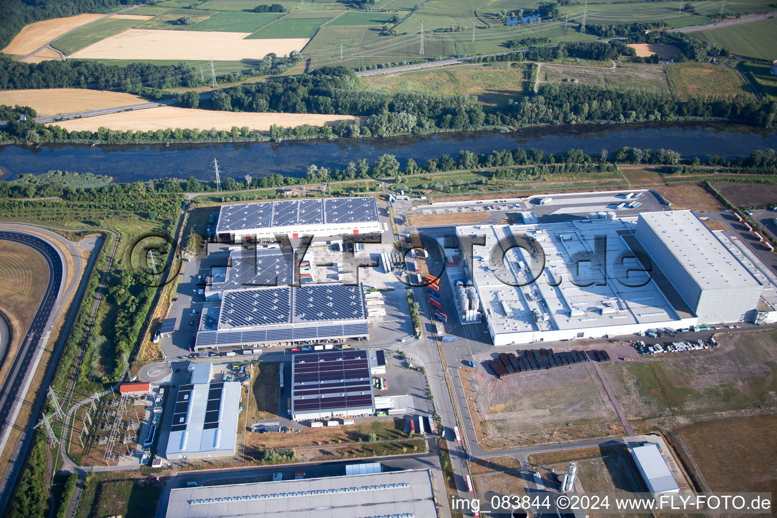 Zone industrielle d'Oberwald à Wörth am Rhein dans le département Rhénanie-Palatinat, Allemagne d'en haut