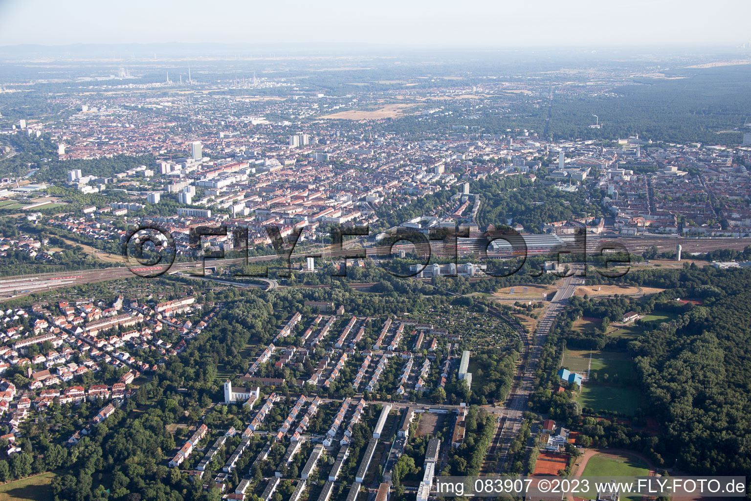 Vue aérienne de Quartier Weiherfeld-Dammerstock in Karlsruhe dans le département Bade-Wurtemberg, Allemagne