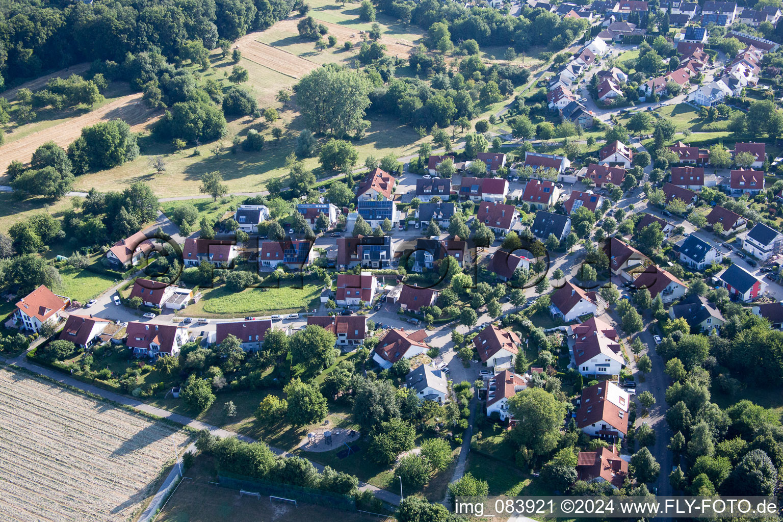 Vue aérienne de Quartier Hohenwettersbach in Karlsruhe dans le département Bade-Wurtemberg, Allemagne