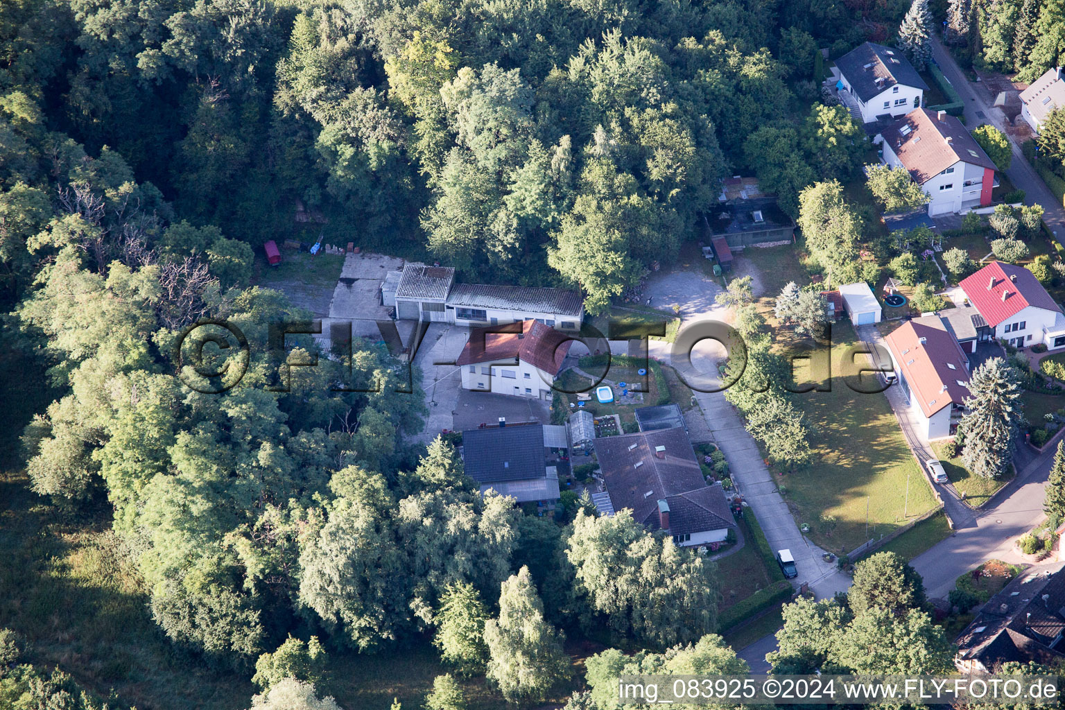 Hohenwettersbacherstraße 38, « atelier ouvert pour les jeunes Karlsruhe » à la carrière à le quartier Grünwettersbach in Karlsruhe dans le département Bade-Wurtemberg, Allemagne vue d'en haut