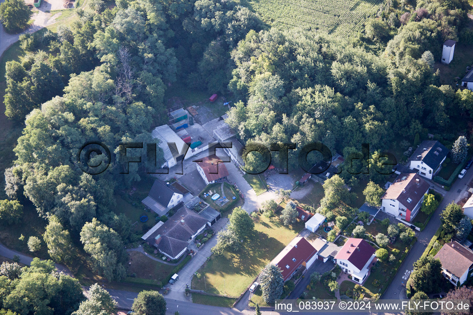 Photographie aérienne de Hohenwettersbacherstraße 38, « atelier ouvert pour les jeunes Karlsruhe » à la carrière à le quartier Grünwettersbach in Karlsruhe dans le département Bade-Wurtemberg, Allemagne