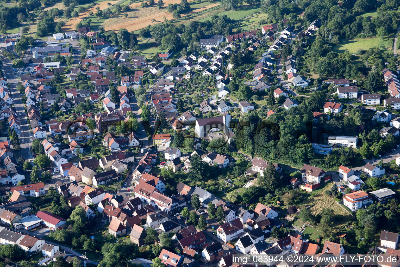 Quartier Grünwettersbach in Karlsruhe dans le département Bade-Wurtemberg, Allemagne depuis l'avion