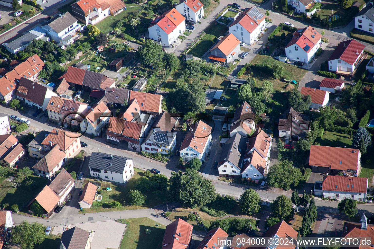 Enregistrement par drone de Quartier Schöllbronn in Ettlingen dans le département Bade-Wurtemberg, Allemagne