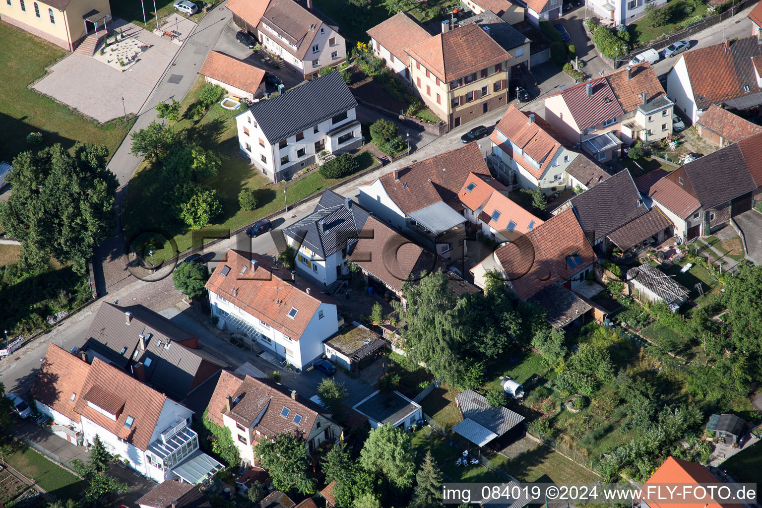 Quartier Schluttenbach in Ettlingen dans le département Bade-Wurtemberg, Allemagne vu d'un drone