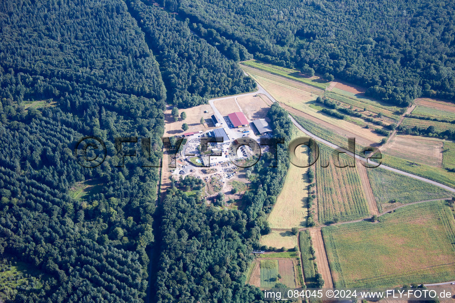 Aménagement paysager et jardin du Palatinum à Hagenbach dans le département Rhénanie-Palatinat, Allemagne d'en haut