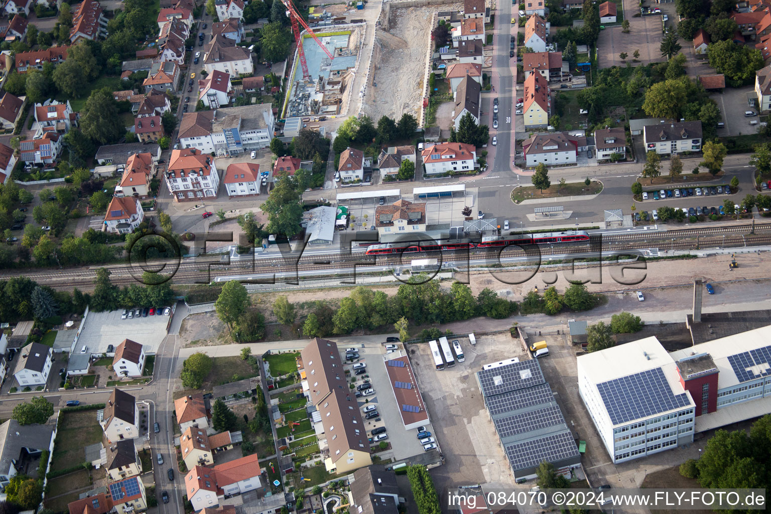 Vue aérienne de Nouveau quartier de développement « Au centre-ville » entre la Bismarckstrasse et la Gartenstrasse à Kandel dans le département Rhénanie-Palatinat, Allemagne