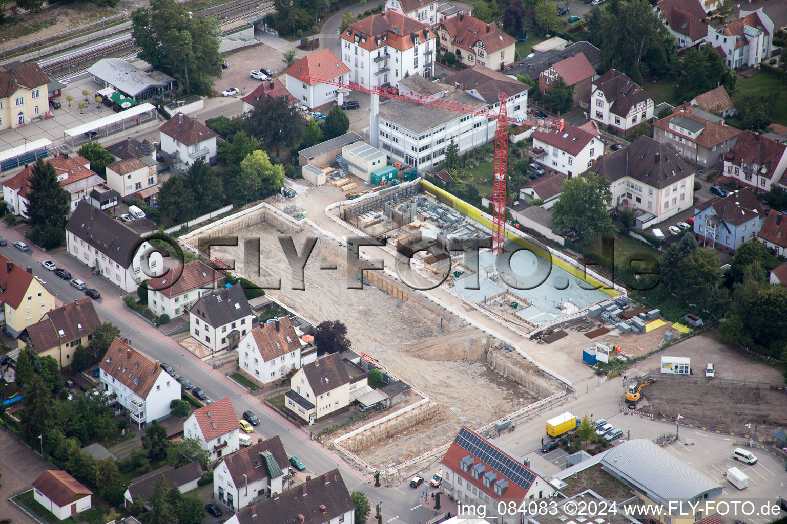 Dans le nouveau bâtiment "Stadkern" de RiBa GmbH entre Bismarck- et Gartenstr à Kandel dans le département Rhénanie-Palatinat, Allemagne vue d'en haut