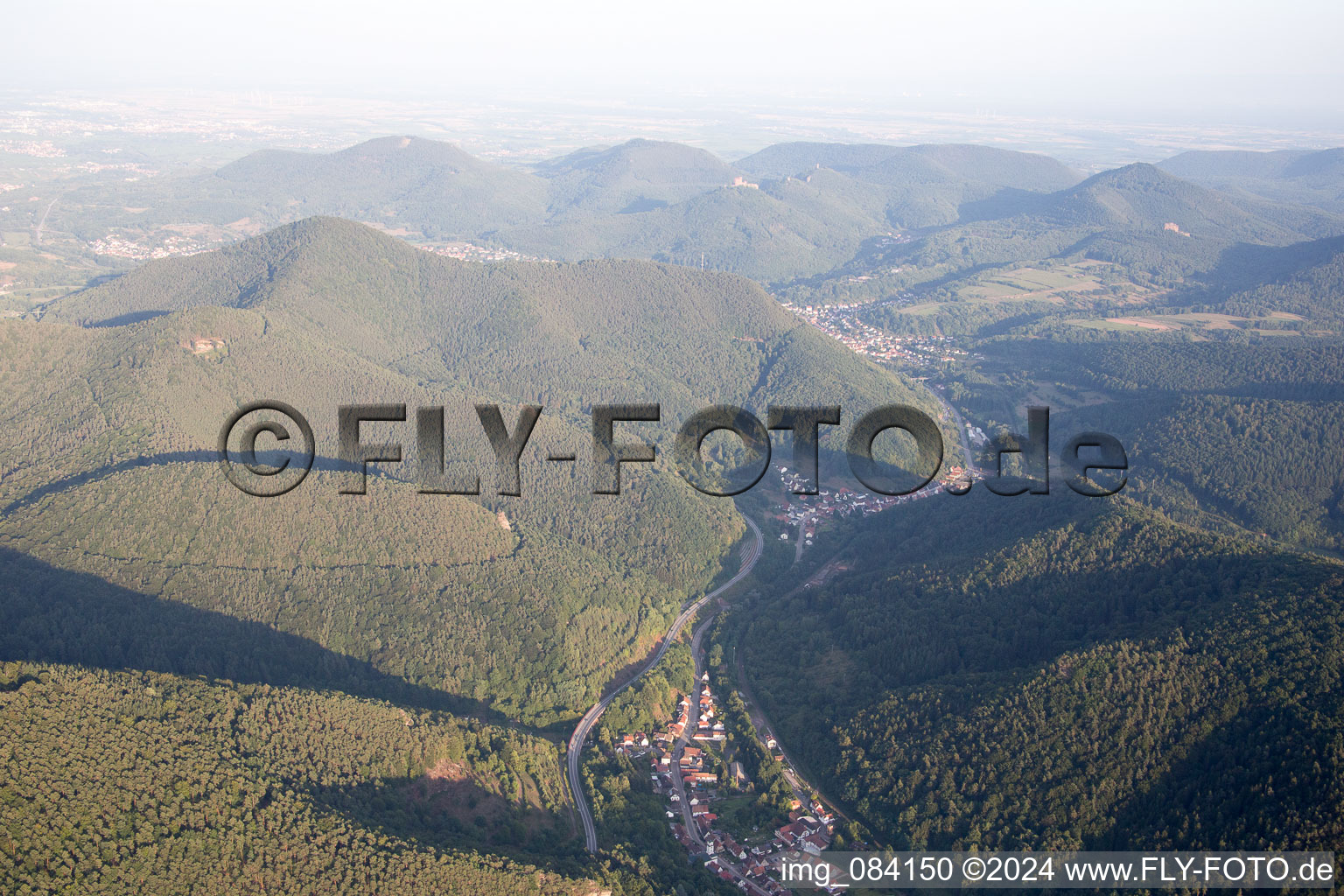 Rinnthal dans le département Rhénanie-Palatinat, Allemagne d'en haut