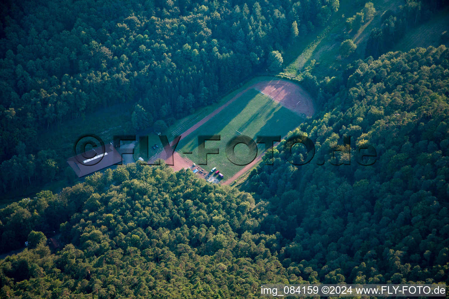 Vue oblique de Wilgartswiesen dans le département Rhénanie-Palatinat, Allemagne