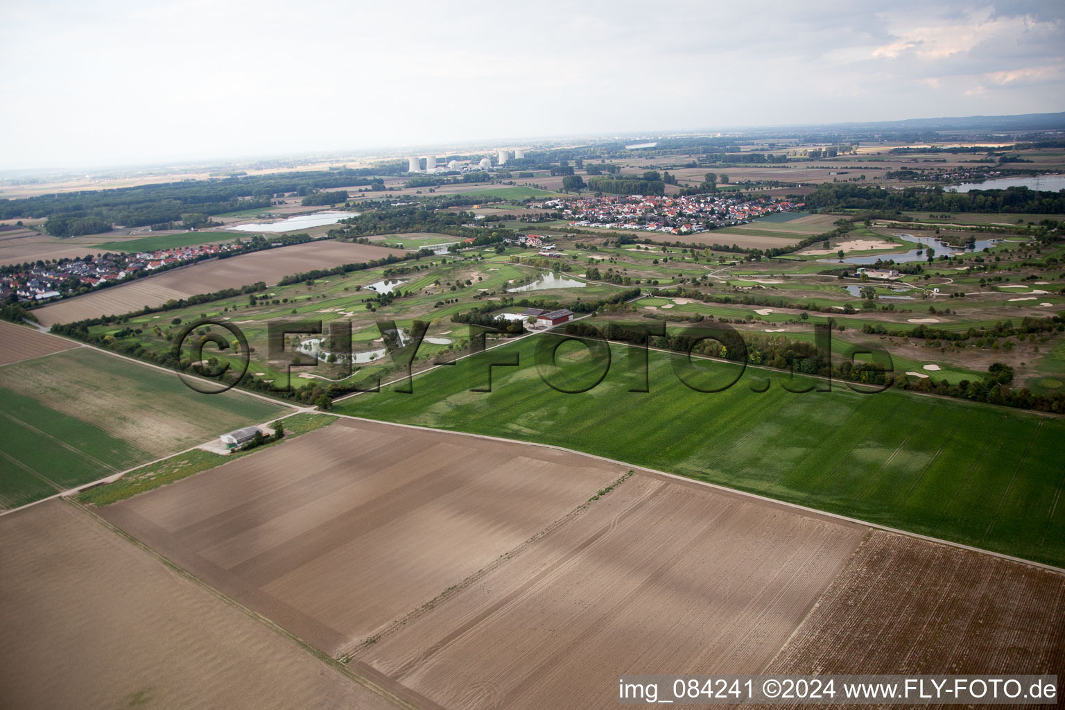 Vue oblique de Domaine du golf Golfpark Biblis-Wattenheim *****GOLF absolu à Wattenheim à le quartier Nordheim in Biblis dans le département Hesse, Allemagne