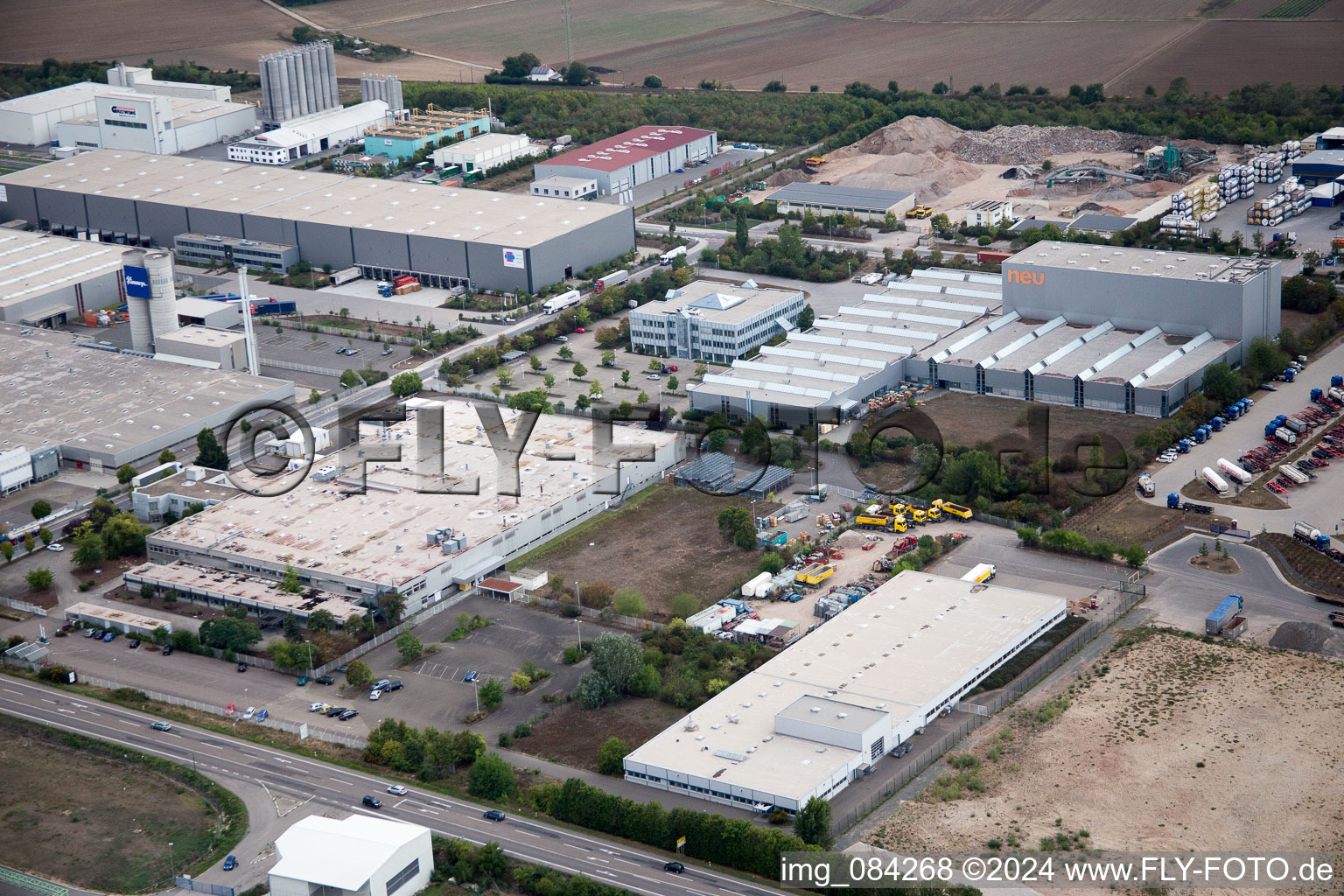 Photographie aérienne de Zone industrielle nord du Rhin à Worms dans le département Rhénanie-Palatinat, Allemagne