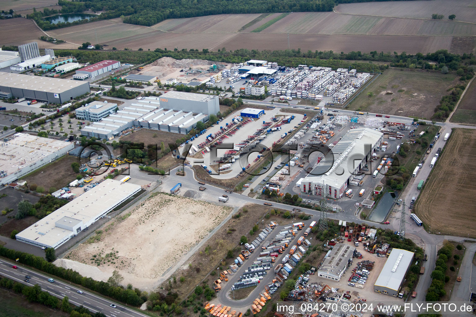 Zone industrielle Im Langgewan, société de transport Kube & Kubenz à Worms dans le département Rhénanie-Palatinat, Allemagne d'en haut