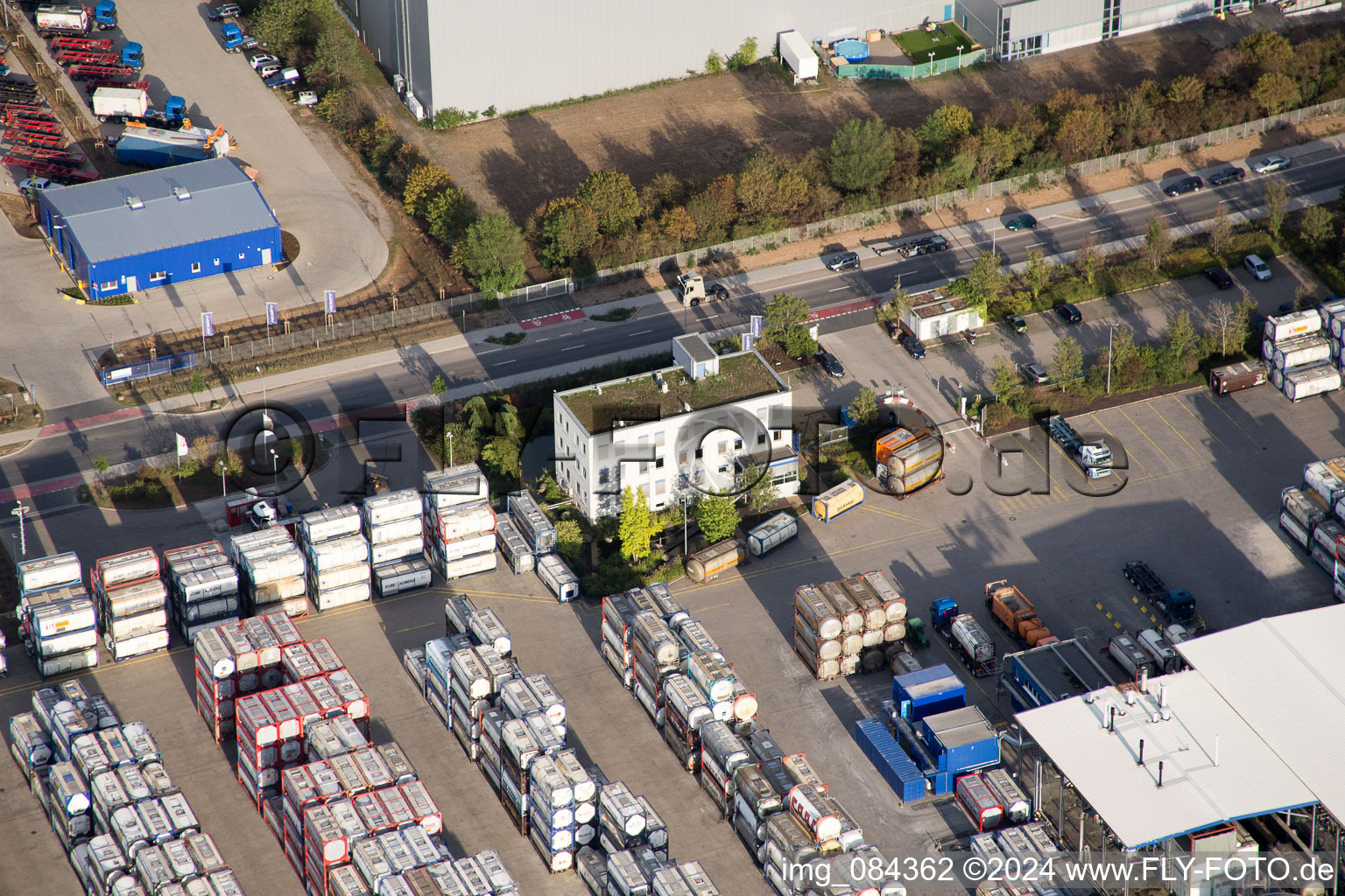 Zone industrielle Im Langgewan, société de transport Kube & Kubenz à Worms dans le département Rhénanie-Palatinat, Allemagne d'en haut