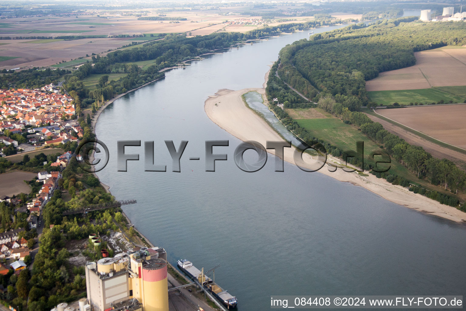 Vue oblique de Quartier Rheindürkheim in Worms dans le département Rhénanie-Palatinat, Allemagne