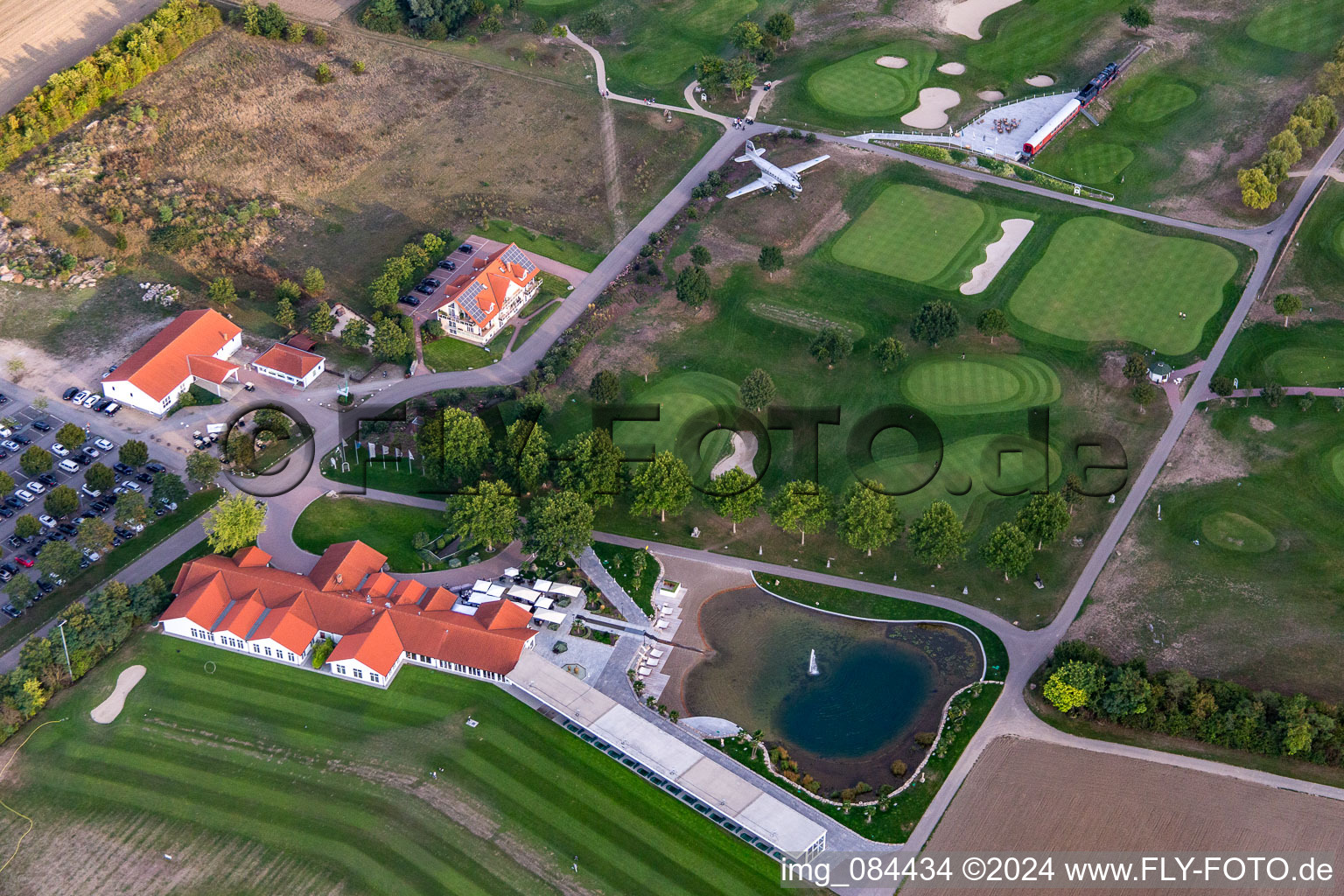 Image drone de Domaine du golf Golfpark Biblis-Wattenheim *****GOLF absolu à Wattenheim à le quartier Nordheim in Biblis dans le département Hesse, Allemagne