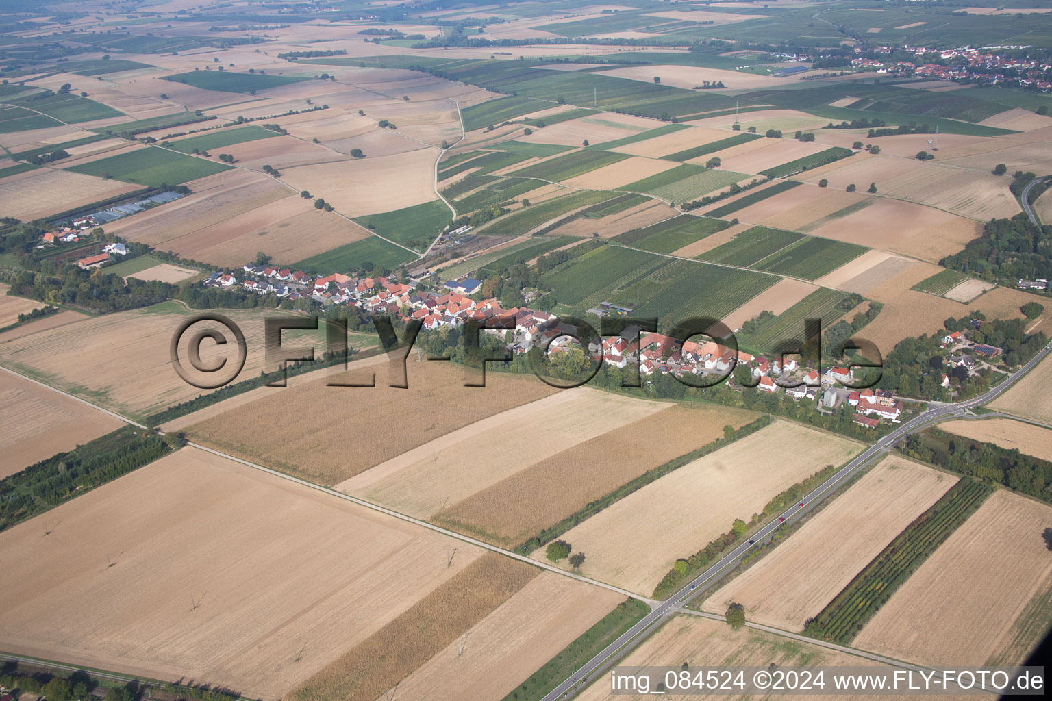 Vollmersweiler dans le département Rhénanie-Palatinat, Allemagne du point de vue du drone